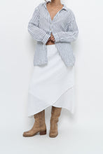 Load image into Gallery viewer, Vintage x Made in USA x White Linen Midi Skirt (S, M)