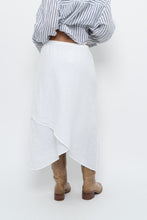 Load image into Gallery viewer, Vintage x Made in USA x White Linen Midi Skirt (S, M)