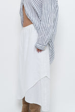 Load image into Gallery viewer, Vintage x Made in USA x White Linen Midi Skirt (S, M)