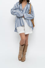 Load image into Gallery viewer, Vintage x Made in Italy x White Linen Short (XS-M)