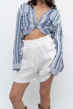 Load image into Gallery viewer, Vintage x Made in Italy x White Linen Short (XS-M)