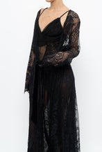 Load image into Gallery viewer, Vintage x CHARLOTTE RUSSE Black Lace Robe (S-XXL)