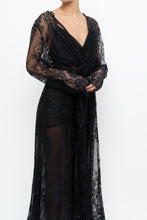 Load image into Gallery viewer, Vintage x CHARLOTTE RUSSE Black Lace Robe (S-XXL)