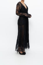 Load image into Gallery viewer, Vintage x CHARLOTTE RUSSE Black Lace Robe (S-XXL)