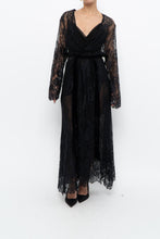 Load image into Gallery viewer, Vintage x CHARLOTTE RUSSE Black Lace Robe (S-XXL)