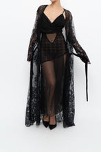 Load image into Gallery viewer, Vintage x CHARLOTTE RUSSE Black Lace Robe (S-XXL)