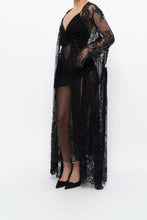 Load image into Gallery viewer, Vintage x CHARLOTTE RUSSE Black Lace Robe (S-XXL)