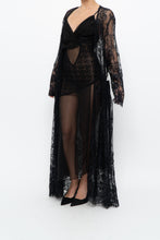 Load image into Gallery viewer, Vintage x CHARLOTTE RUSSE Black Lace Robe (S-XXL)