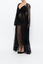 Load image into Gallery viewer, Vintage x CHARLOTTE RUSSE Black Lace Robe (S-XXL)