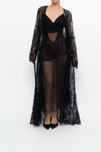 Load image into Gallery viewer, Vintage x CHARLOTTE RUSSE Black Lace Robe (S-XXL)