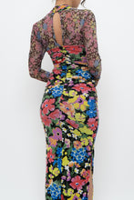 Load image into Gallery viewer, URBAN OUTFITTERS x Black Floral Fitted Midi Dress (XS)