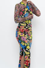 Load image into Gallery viewer, URBAN OUTFITTERS x Black Floral Fitted Midi Dress (XS)