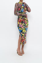 Load image into Gallery viewer, URBAN OUTFITTERS x Black Floral Fitted Midi Dress (XS)