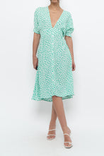 Load image into Gallery viewer, FAITHFUL THE BRAND x Teal, White Floral Midi Dress (S)