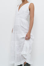 Load image into Gallery viewer, Vintage x White Lightweight Embroidered Tiered Dress (M, L)