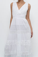 Load image into Gallery viewer, Vintage x White Lightweight Embroidered Tiered Dress (M, L)