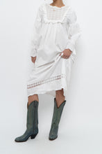 Load image into Gallery viewer, Modern x White Cotton Long Sleeve Lace Dress (XS)