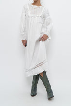 Load image into Gallery viewer, Modern x White Cotton Long Sleeve Lace Dress (XS)