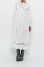 Load image into Gallery viewer, Modern x White Cotton Long Sleeve Lace Dress (XS)