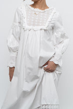 Load image into Gallery viewer, Modern x White Cotton Long Sleeve Lace Dress (XS)