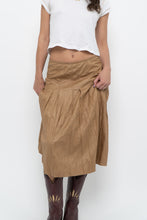 Load image into Gallery viewer, Vintage x Tan Pleated Soft Midi Skirt (S, M)