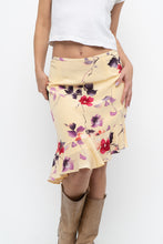Load image into Gallery viewer, Vintage x Made in Canada x HOLT RENFREW Yellow Floral Silk Midi Skirt (XL)