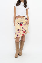 Load image into Gallery viewer, Vintage x Made in Canada x HOLT RENFREW Yellow Floral Silk Midi Skirt (XL)
