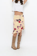 Load image into Gallery viewer, Vintage x Made in Canada x HOLT RENFREW Yellow Floral Silk Midi Skirt (XL)