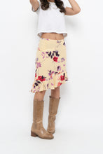Load image into Gallery viewer, Vintage x Made in Canada x HOLT RENFREW Yellow Floral Silk Midi Skirt (XL)