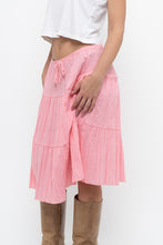Load image into Gallery viewer, Vintage x Made in USA x Pink Tiered Midi Skirt (S, M)