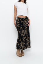 Load image into Gallery viewer, Vintage x OLD NAVY Black Floral Maxi Skirt (XS-M)