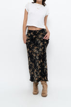 Load image into Gallery viewer, Vintage x OLD NAVY Black Floral Maxi Skirt (XS-M)