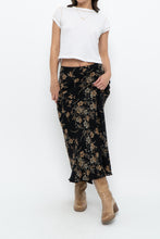 Load image into Gallery viewer, Vintage x OLD NAVY Black Floral Maxi Skirt (XS-M)