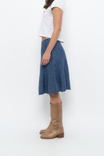 Load image into Gallery viewer, Vintage x Made in Thailand x Blue Linen Midi Skirt (XS, S)