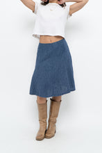 Load image into Gallery viewer, Vintage x Made in Thailand x Blue Linen Midi Skirt (XS, S)