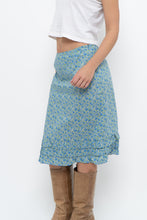 Load image into Gallery viewer, Vintage x Blue, Green Floral Cotton Midi Skirt (S)
