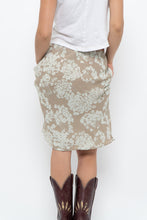 Load image into Gallery viewer, Vintage x LOUBEN Beige, Blue  Floral Midi Skirt (XS)