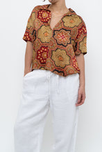 Load image into Gallery viewer, THE GREAT x Red Patterned Satin Short Sleeve Blouse (XS-M)