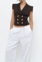 Load image into Gallery viewer, Vintage x Made in Italy x SALVATORE FERRAGAMO Brown Cotton Cropped Vest (XS, S)