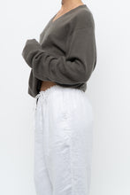 Load image into Gallery viewer, Vintage x HOLT RENFREW Grey Cashmere Sweater (S-XL)