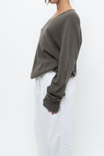 Load image into Gallery viewer, Vintage x HOLT RENFREW Grey Cashmere Sweater (S-XL)