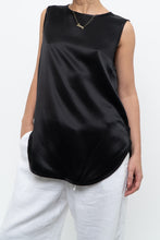Load image into Gallery viewer, VINCE x Black Flowy Silk Sleeveless Blouse (S, M)