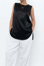 Load image into Gallery viewer, VINCE x Black Flowy Silk Sleeveless Blouse (S, M)