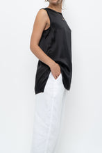Load image into Gallery viewer, VINCE x Black Flowy Silk Sleeveless Blouse (S, M)
