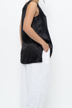 Load image into Gallery viewer, VINCE x Black Flowy Silk Sleeveless Blouse (S, M)