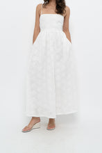 Load image into Gallery viewer, FRNCH PARIS x White Embroidered Cotton Maxi Dress (S)