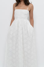 Load image into Gallery viewer, FRNCH PARIS x White Embroidered Cotton Maxi Dress (S)