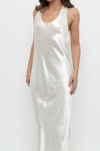 Load image into Gallery viewer, BANANA REPUBLIC x Cream Satin Sleeveless Maxi Dress (S)