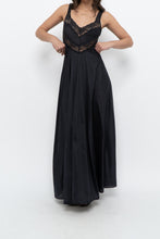 Load image into Gallery viewer, Vintage x Black Lace Maxi Sleep Dress (XS)