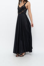 Load image into Gallery viewer, Vintage x Black Lace Maxi Sleep Dress (XS)